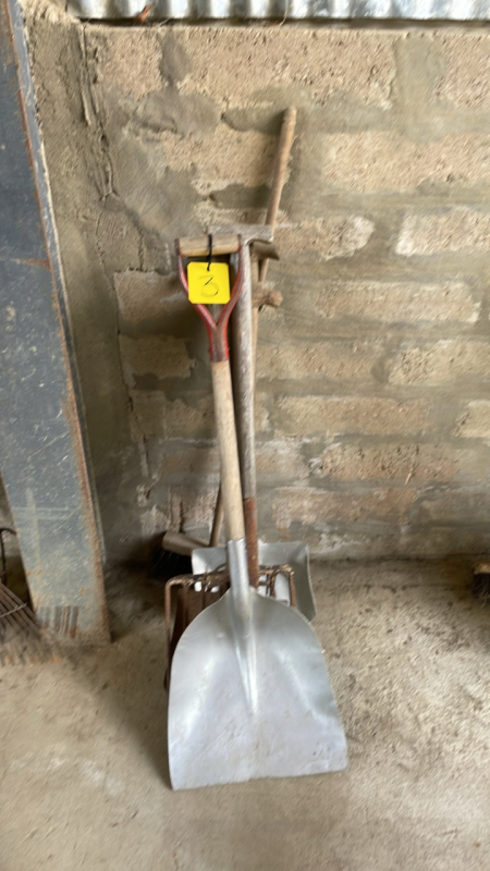 SHOVELS & GRAIPS