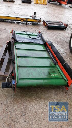 KUHN FLIGHTED CONVEYOR