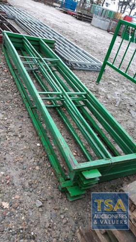 7 X CATTLE HANDLING GATES