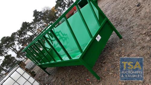 10 FT CATTLE FEED BUNKER