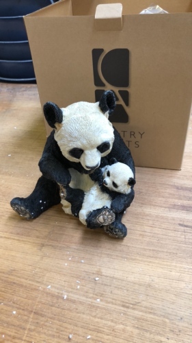 GIANT PANDA & CUB ORNAMENT