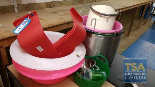 Various Stable Tidy, Bowls, Pails Etc