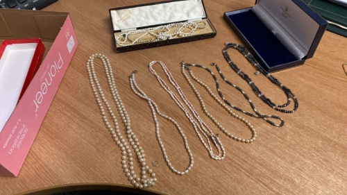 BOX ASSORTED PEARL NECKLACES ETC