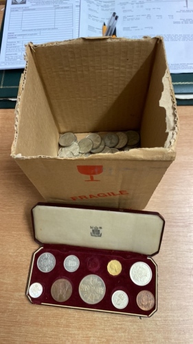 BOX ASSORTED COINS