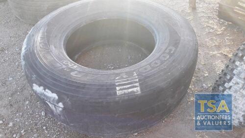 SUPER SINGLE TYRE