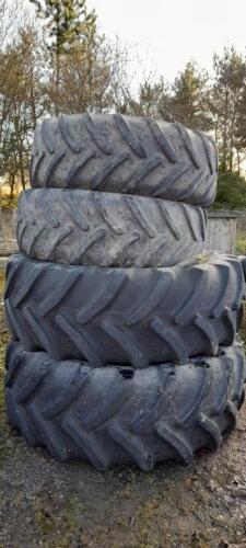 SET OF TRACTOR TYRES