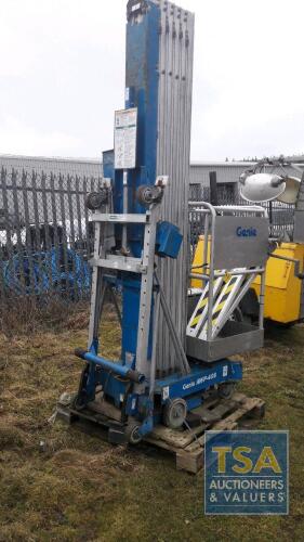 GENIE PERSONNEL LIFT