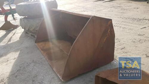 MF 50HX GRAIN BUCKET