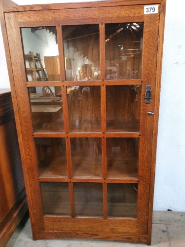 OAK DISPLAY UNIT