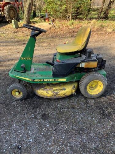 JOHN DEERE GX70 LAWN MOWER