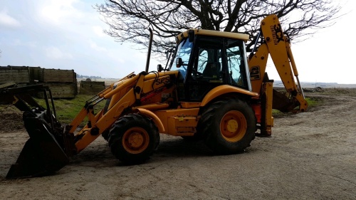 JCB 3CX POWERSHIFT 40 T844 BSA