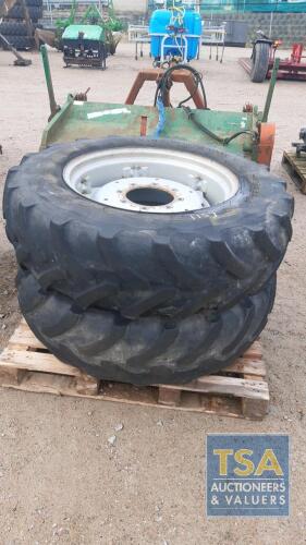 WHEELS C/W TYRES 340/85/28 MF CENTRES