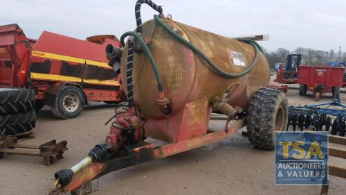 SLURRY TANKER