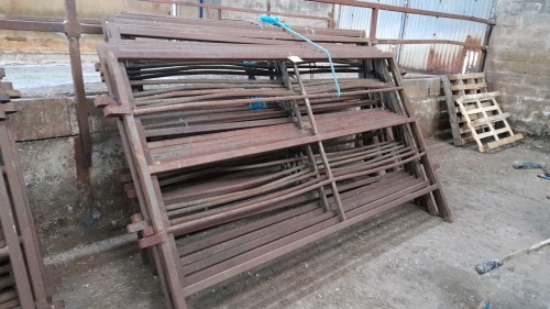 12 X CATTLE HANDLING GATES