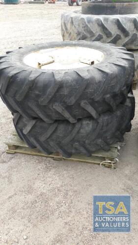 SET FRONT TRACTOR TYRES & RIMS NH FITMENT 14.9/R28