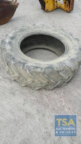 1 X 420/70/R28 TYRE