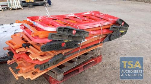 PLASTIC SAFETY BARRIERS