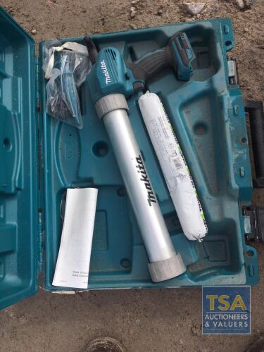 MAKITA BATTERY MASTIC GUN