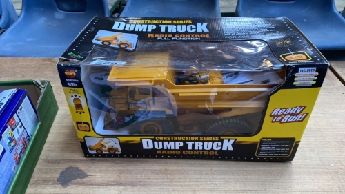 RADIO CONTROL DUMP TRUCK