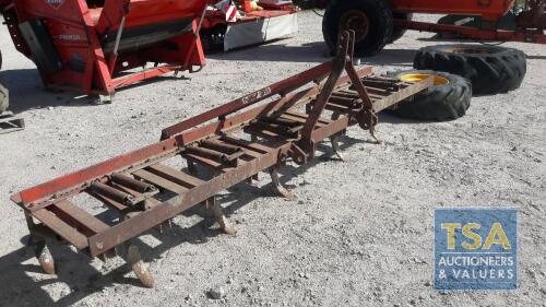 MF 38 11 TINE CULTIVATOR