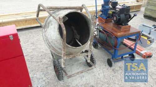 CEMENT MIXER WITH STAND