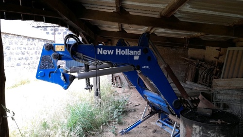 NEW HOLLAND T5060 TRACTOR SV61 DFC C/W 740TL FRONT LOADER 3959H