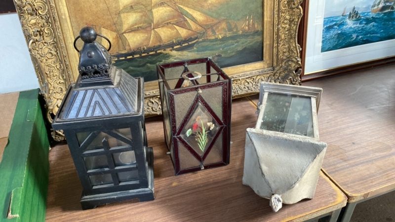 2 BOXES ASSORTED LAMPS ETC
