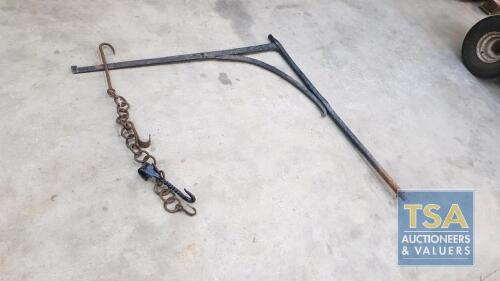 Metal Swing Bracket c/w Chain and Hooks