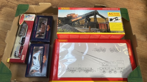 BOX MODEL TRAIN ITEMS