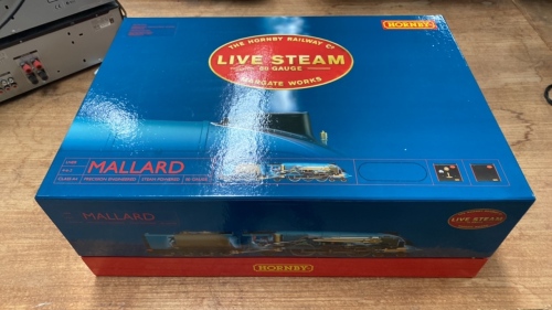 BOXED HORNBY LNER MALLARD