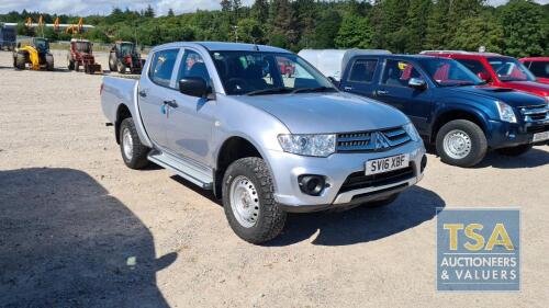 Mitsubishi L200 4life Lb Dcb Di-d 4x - 2477cc 4 Door 4x4