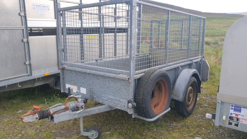GD84 trailer with ramp & mesh sides. Needs brakes & floor
