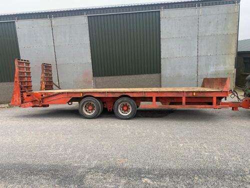 20 Tonne Redrock low loader c/w hydraulic ramps, bale wedge brak