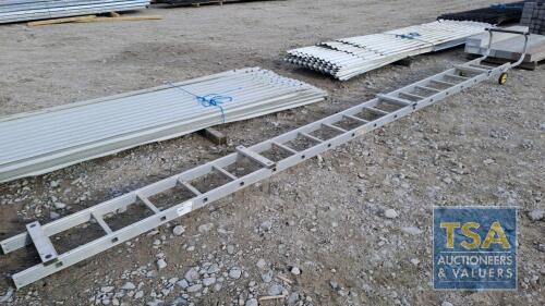 1 - 5.5M ROOF LADDER NEW CONDITION