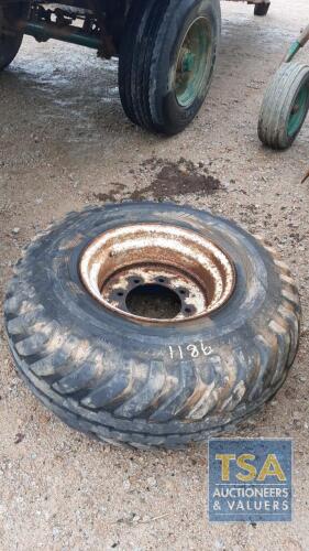 TRACTOR TRAILER TYRE WITH RIM 8 STUD 16/70/20