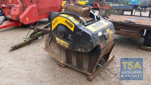 2014 MB BF 60.1 CRUSHER BUCKET 13 TON EXCAVATOR SIZE