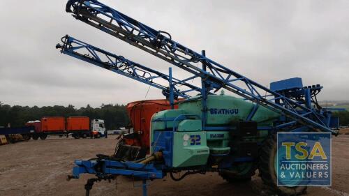 BERTHOUD MAJOR 32 SPRAYER TRACKING & BOOM 28M C/BOX & PTO