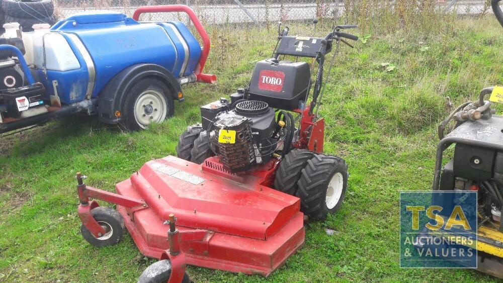 TORO WALK BEHIND MOWER