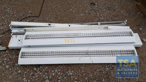 SELECTION OF FLUORESCENT LIGHTS