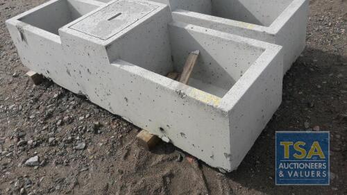 40 GALLON CONCRETE DRINKER