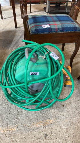 2 GARDEN HOSES