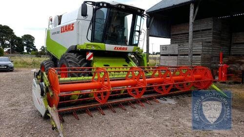Claas Lexion 550, 6 Walker Combine with Straw Chopper, CV06 CGY 22ft Header with Twin Axle Trolley