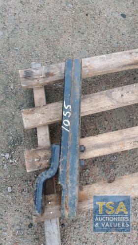 TRACTOR DRAWBAR