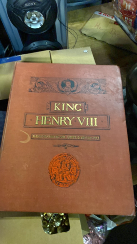BOX BOOKS- CORONATION KING HENRY PAPER CUTTINGS ETC