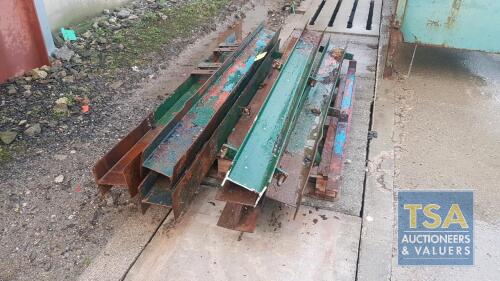 2 No. Pallets of Various Gate Posts