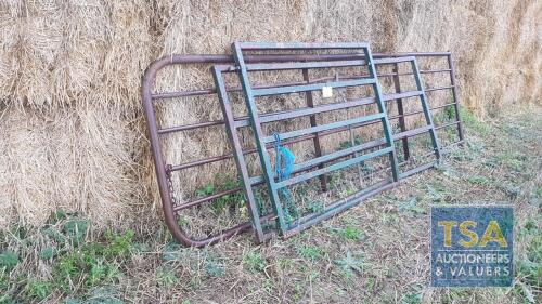 3 No. Various Metal Gates