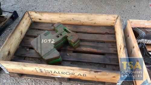 3 X JOHN DEERE WEIGHTS