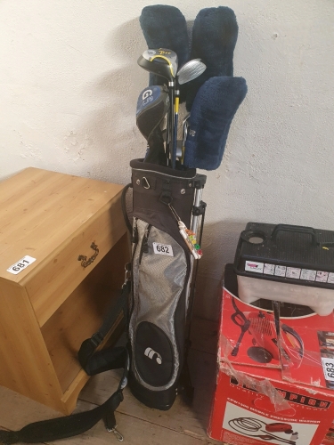 BAG JUNIOR GOLF CLUBS