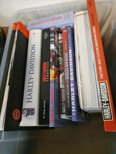 BOX HARLEY DAVIDSON BOOKS