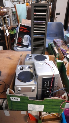 SANYO MINI STEREO SPEAKERS & CD RACK